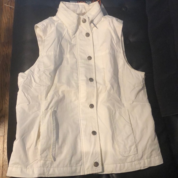 Burberry white vest - Picture 1 of 9